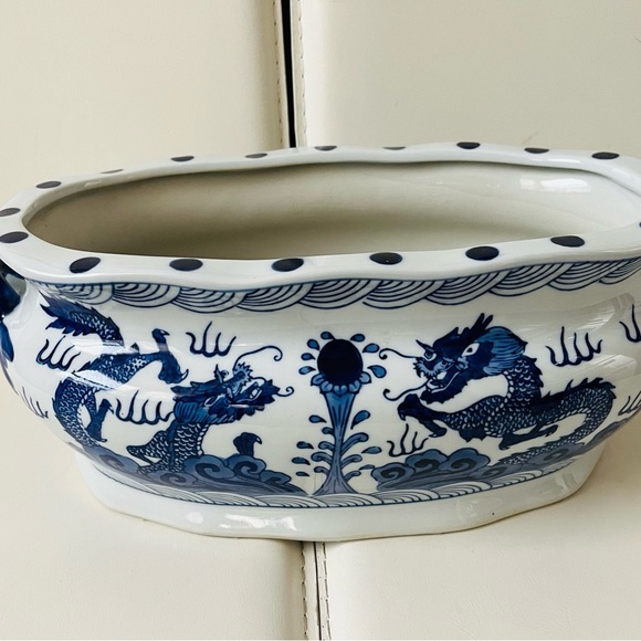 Blue And White Orchid Flower Ceramic Pot Vase Hand Made - Picture 1 of 12